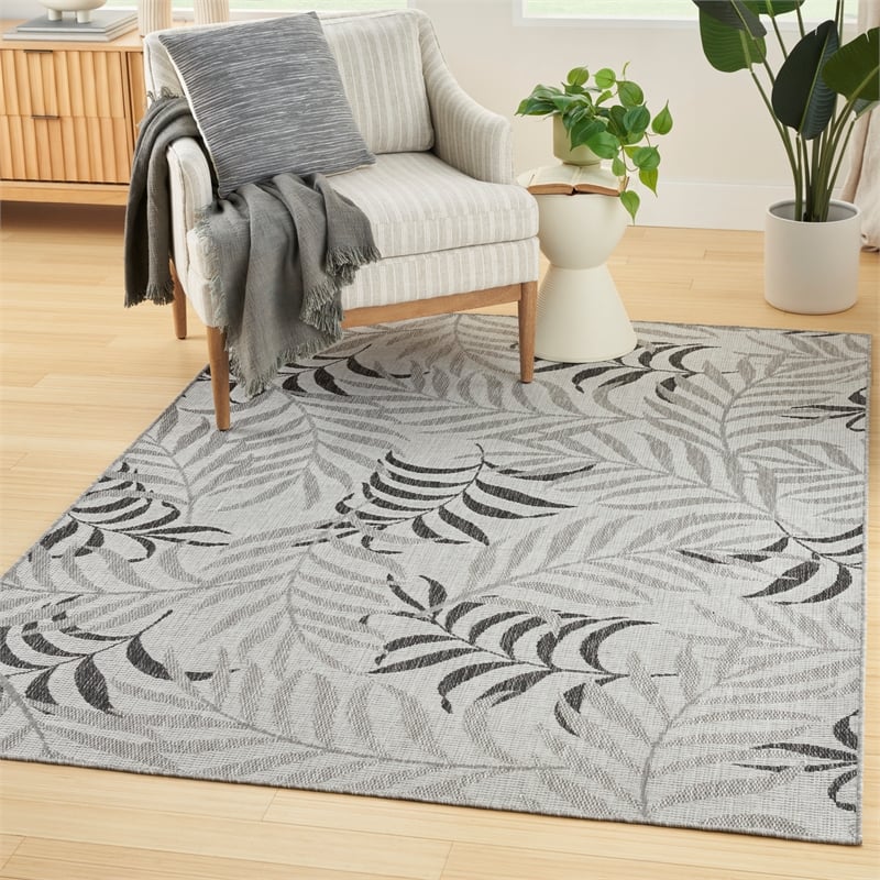 Pemberly Row Contemporary Home Garden Oasis 4'x6' Fabric Grey Area Rug