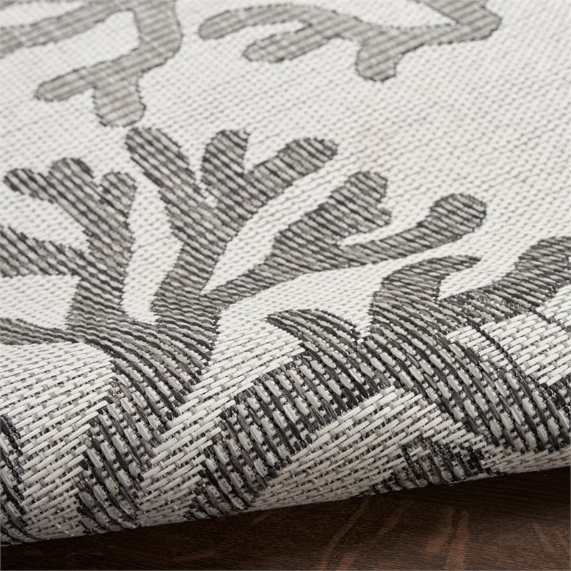Pemberly Row Contemporary Home Garden Oasis 4'x6' Fabric Grey Area Rug