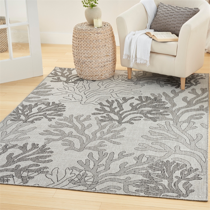 Pemberly Row Contemporary Home Garden Oasis 4'x6' Fabric Grey Area Rug
