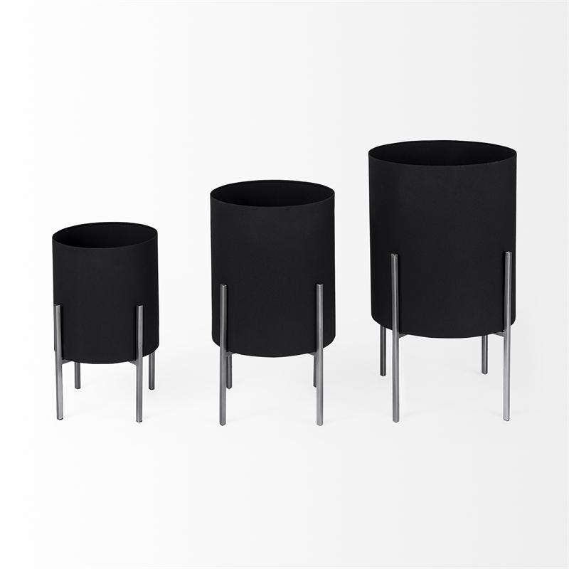 Pemberly Row Modern / Contemporary Black Plant Stands (Set of 3)