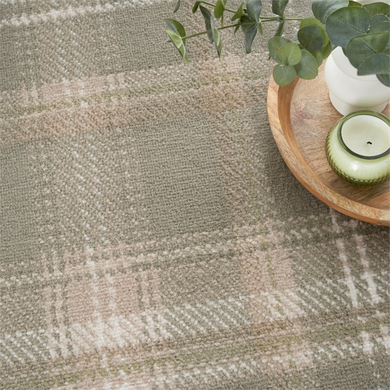 Pemberly Row Modern / Contemporary 5' Round Olive Fabric Area Rug