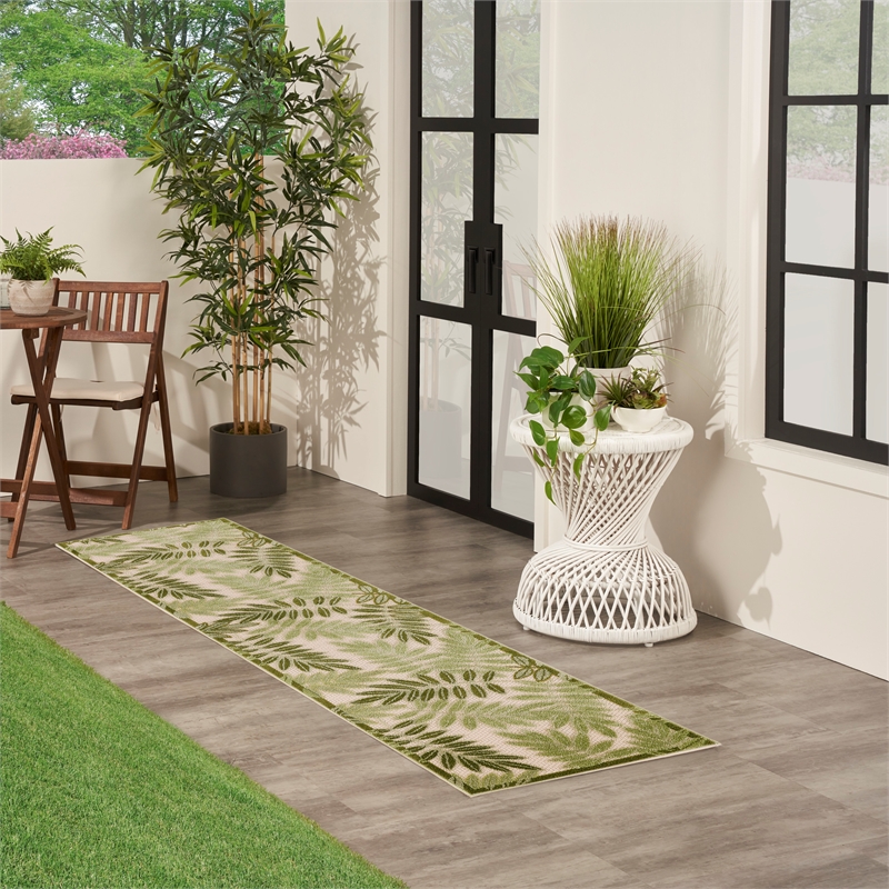 Pemberly Row 6' Runner Ivory Green Fabric Outdoor Area Rug (6' Runner)