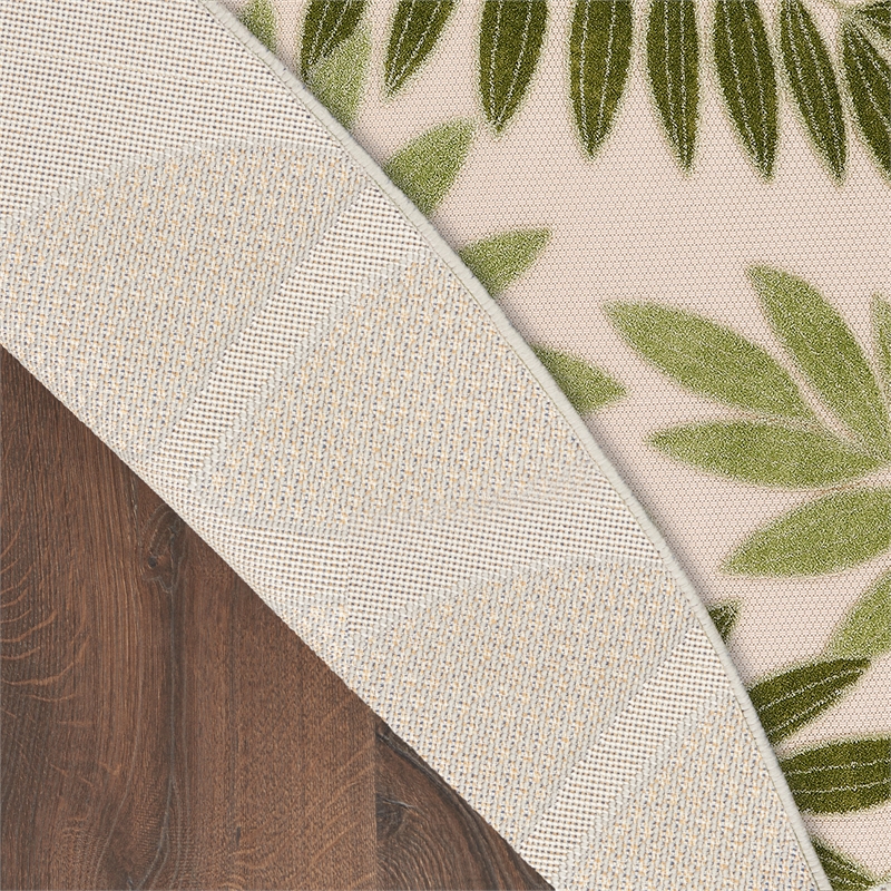 Pemberly Row 5' Round Ivory Green Fabric Outdoor Area Rug (5' Round)