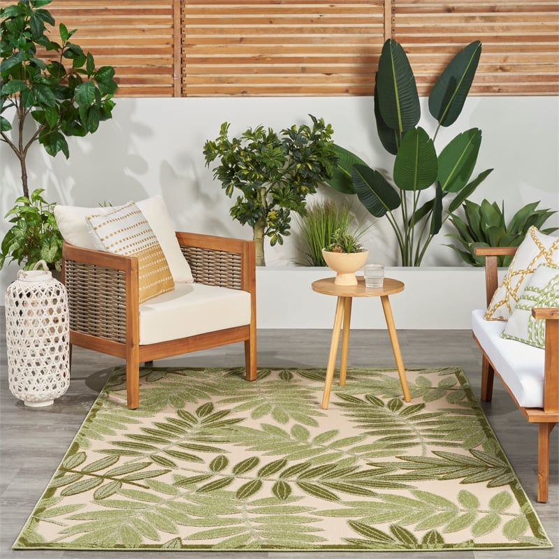Pemberly Row 5'x8' Ivory Green Fabric Outdoor Area Rug (5'x8')
