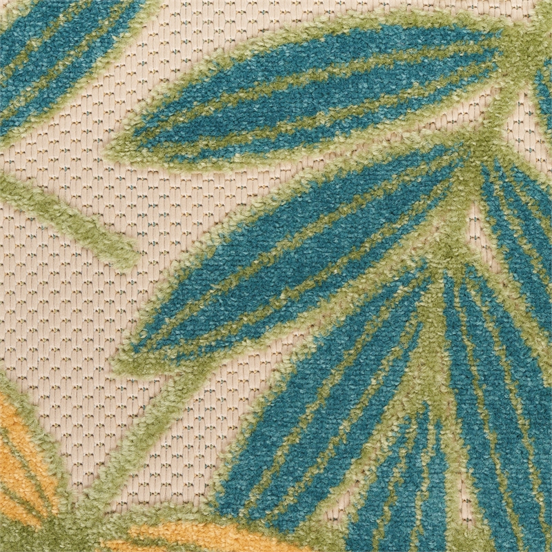 Pemberly Row 5' Round Green Multicolor Fabric Outdoor Area Rug (5' Round)