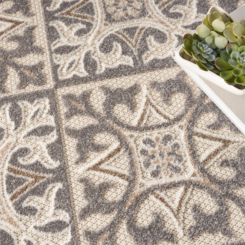 Pemberly Row Modern / Contemporary 7'10