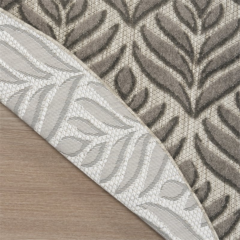 Pemberly Row Contemporary 8' Round Charcoal Fabric Tropical Area Rug