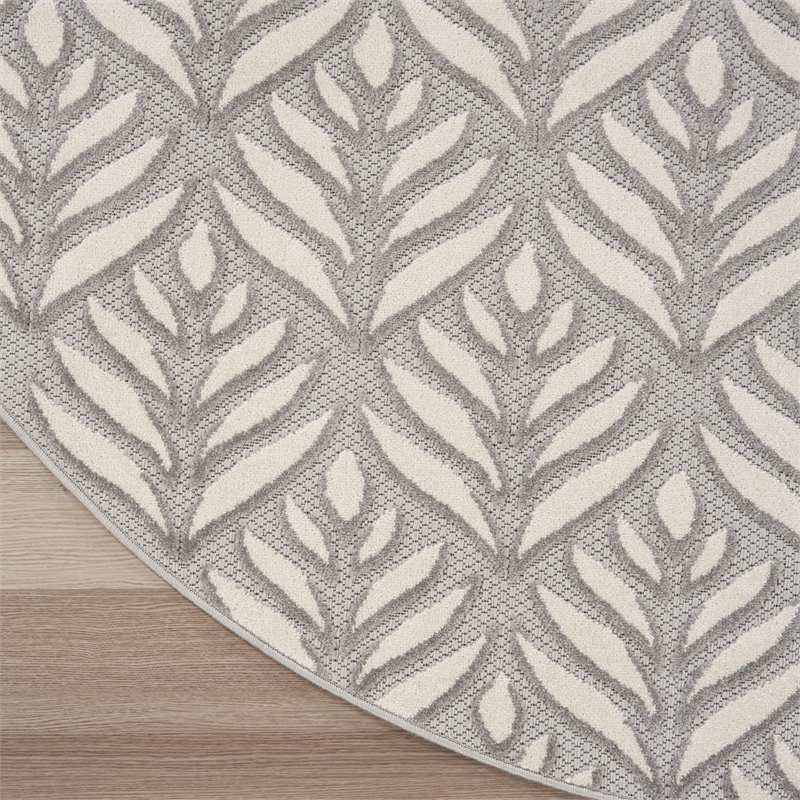 Pemberly Row Contemporary 8' Round Gray Fabric Tropical Area Rug