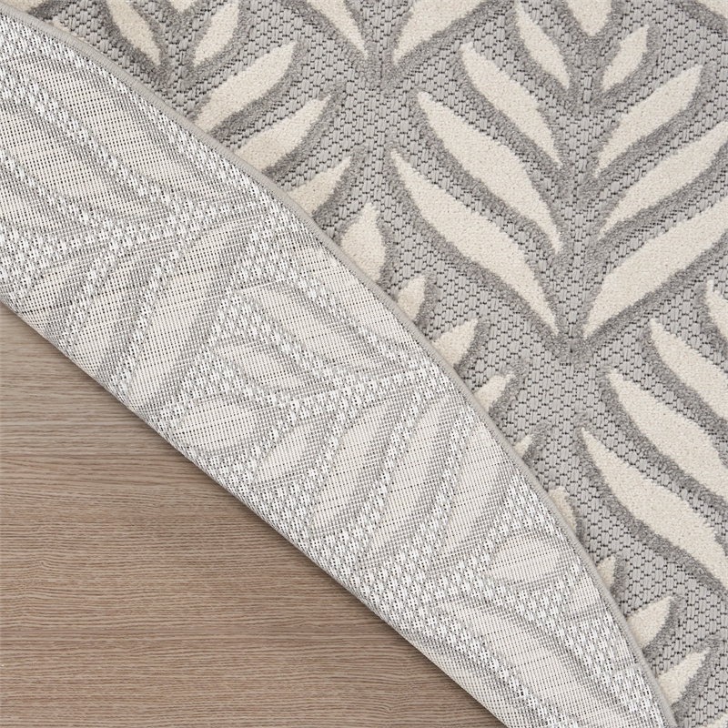 Pemberly Row Contemporary 8' Round Gray Fabric Tropical Area Rug