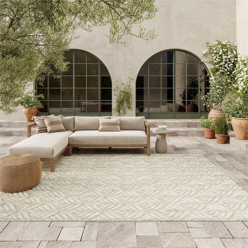 Pemberly Row Contemporary 7'x10' Ivory Gray Fabric Tropical Area Rug