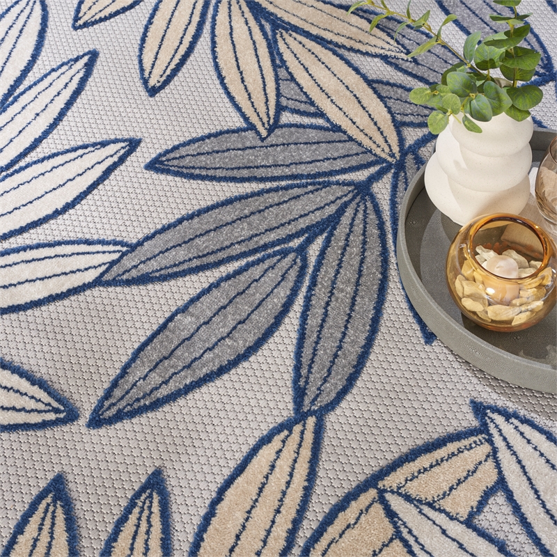 Pemberly Row Contemporary 8' Round Ivory Navy Fabric Tropical Area Rug