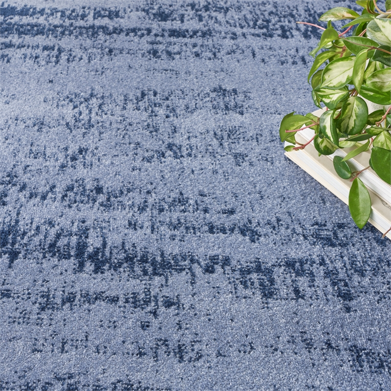 Pemberly Row Modern / Contemporary 6' Round Denim Indoor/Outdoor Rug