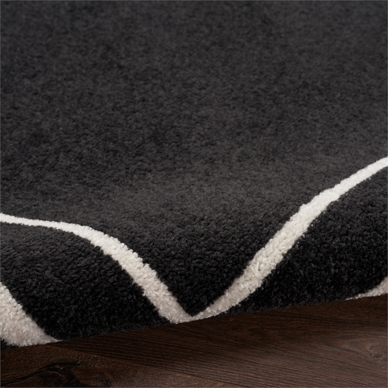 Pemberly Row 4' Round Black Ivory Contemporary Indoor/Outdoor Rug