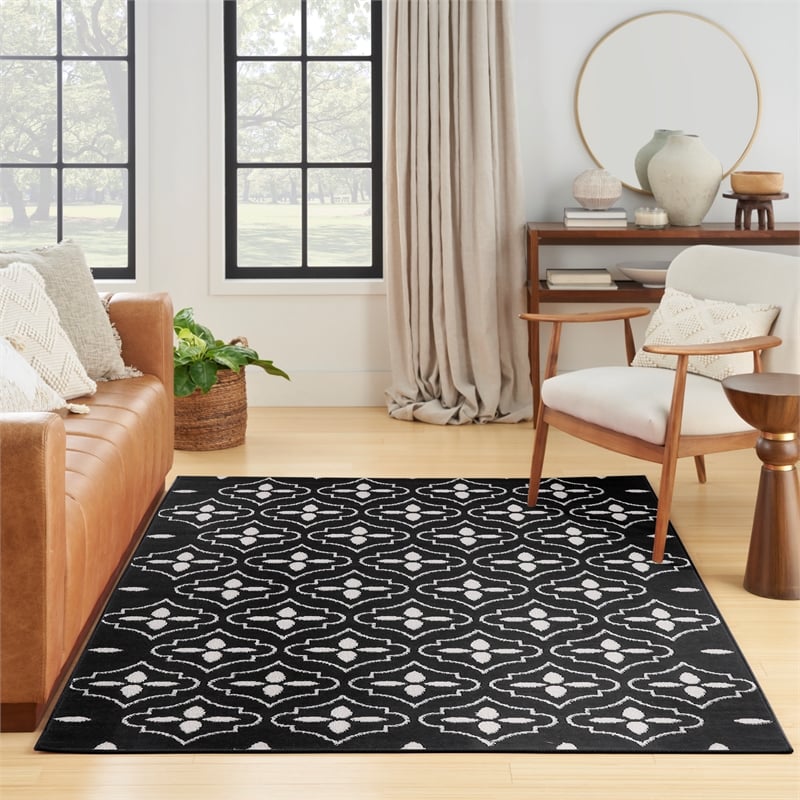 Pemberly Row Modern / Contemporary 4'x6' Black Ivory Fabric Area Rug