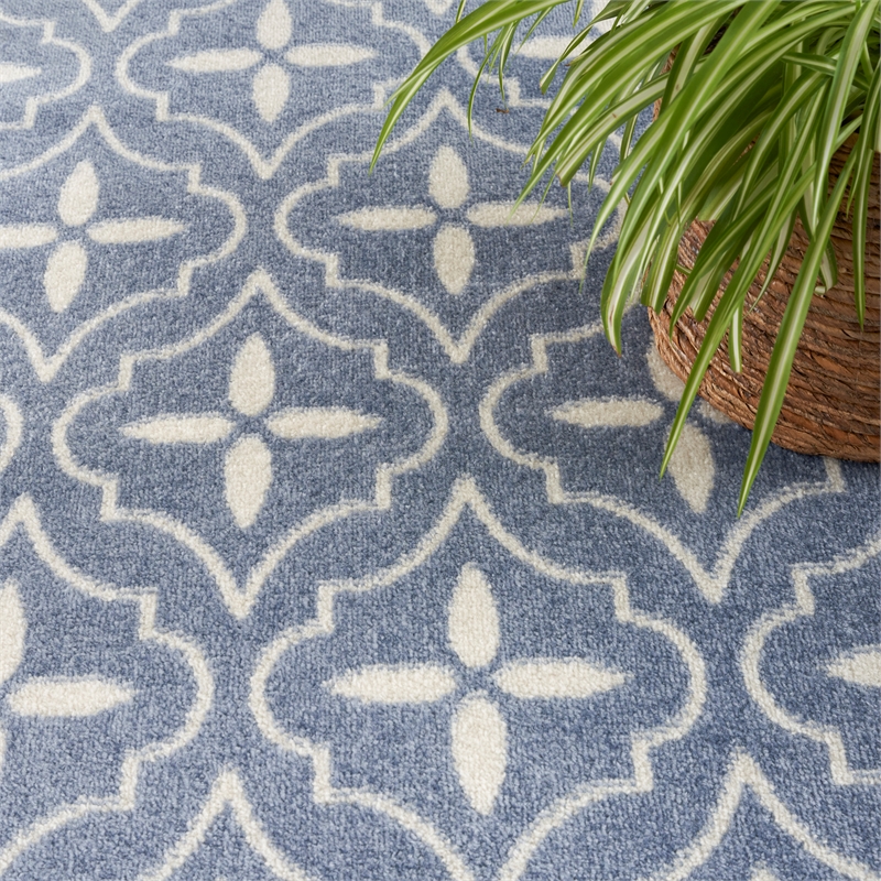 Pemberly Row Modern / Contemporary 4'x6' Blue Ivory Fabric Area Rug