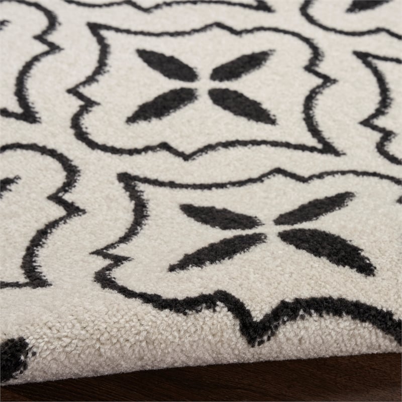 Pemberly Row Modern / Contemporary 5'x7' Ivory Black Fabric Area Rug