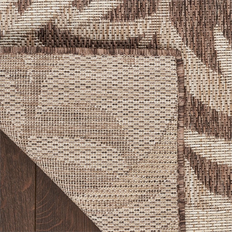 Pemberly Row Modern / Contemporary Home 2'x4' Mocha Area Rug