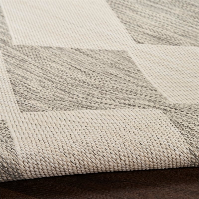 Pemberly Row Contemporary Home 7'x10' Fabric Light Grey Area Rug