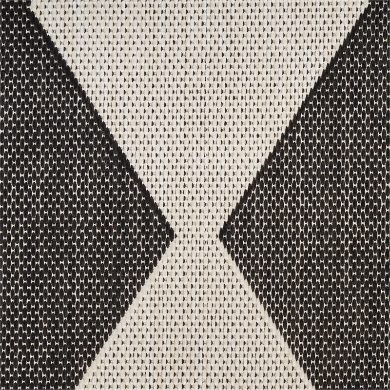 Pemberly Row Modern / Contemporary Home 7'x10' Fabric Black Area Rug