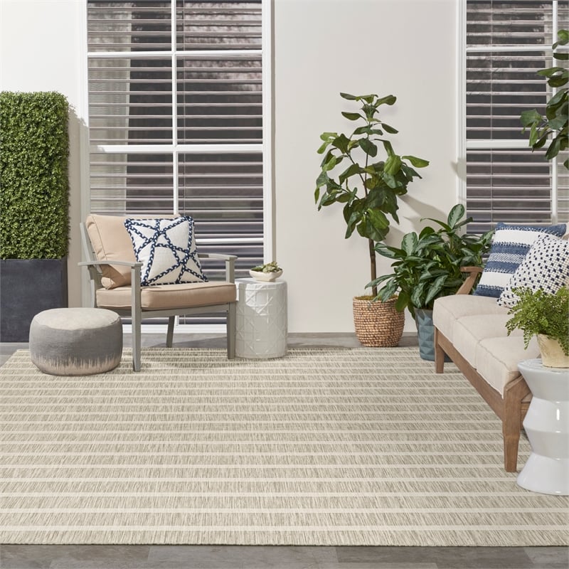 Pemberly Row Modern / Contemporary 9'x12' Fabric Grey Ivory Area Rug