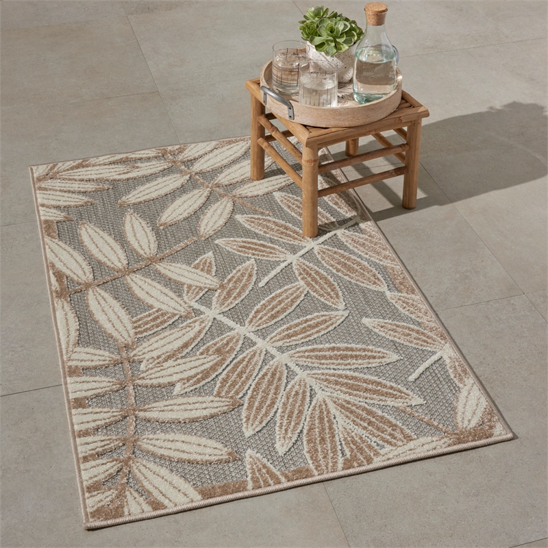 Pemberly Row Contemporary 2'8