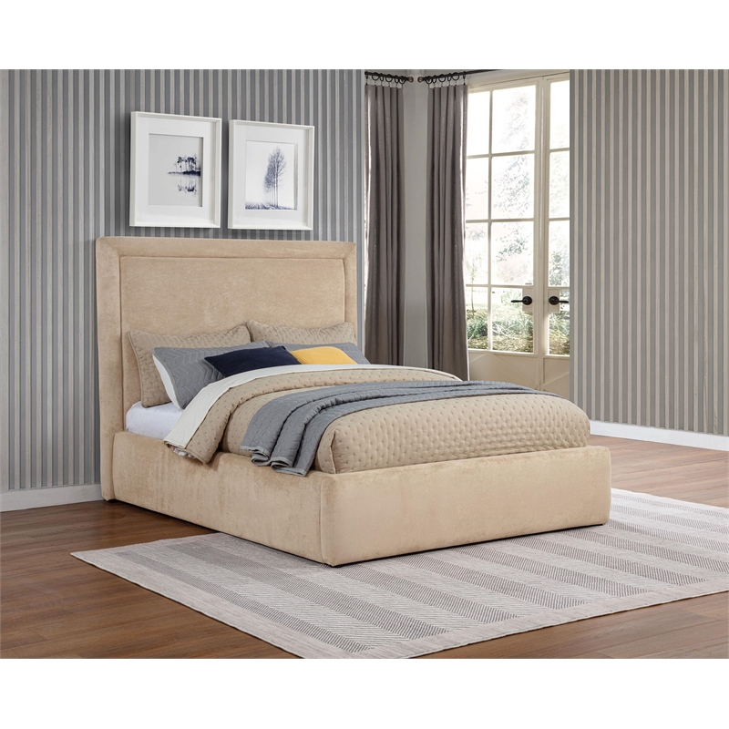 Pemberly Row Set of 4 Full Platform Bed & Dresser with Mirror & Nightstands