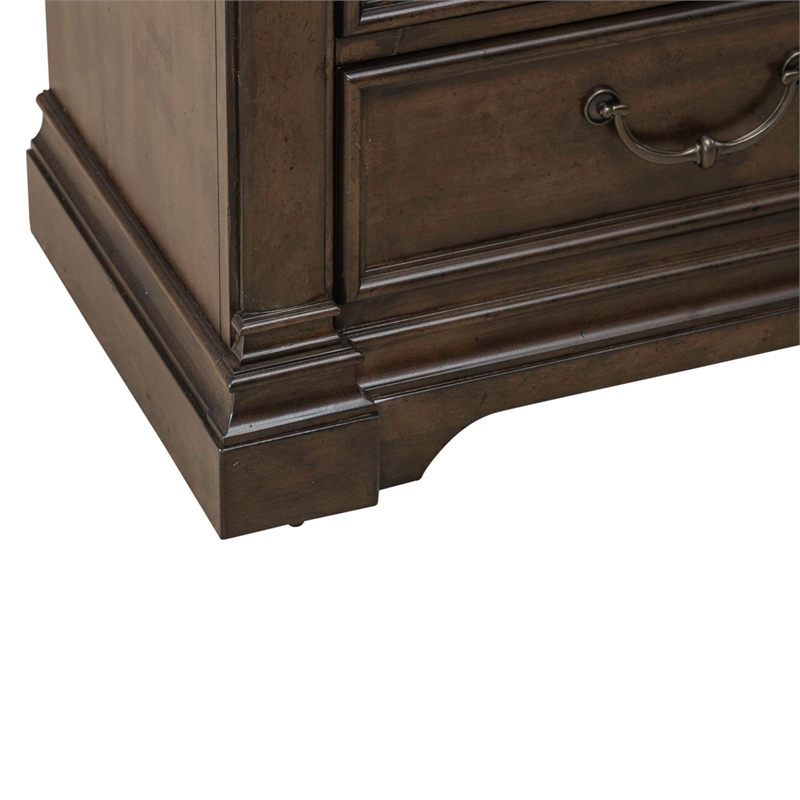 Pemberly Row Set of 4 King Poster Bed & Dresser & Nightstands in Cherry