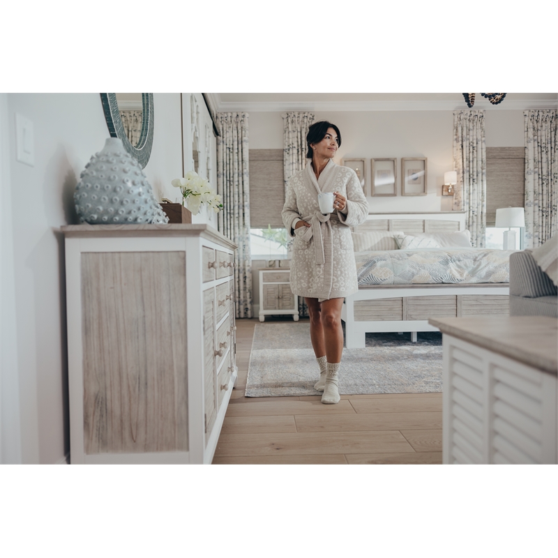 Pemberly Row Contemporary Modern Coastal Wood Queen Bed in Gray/White