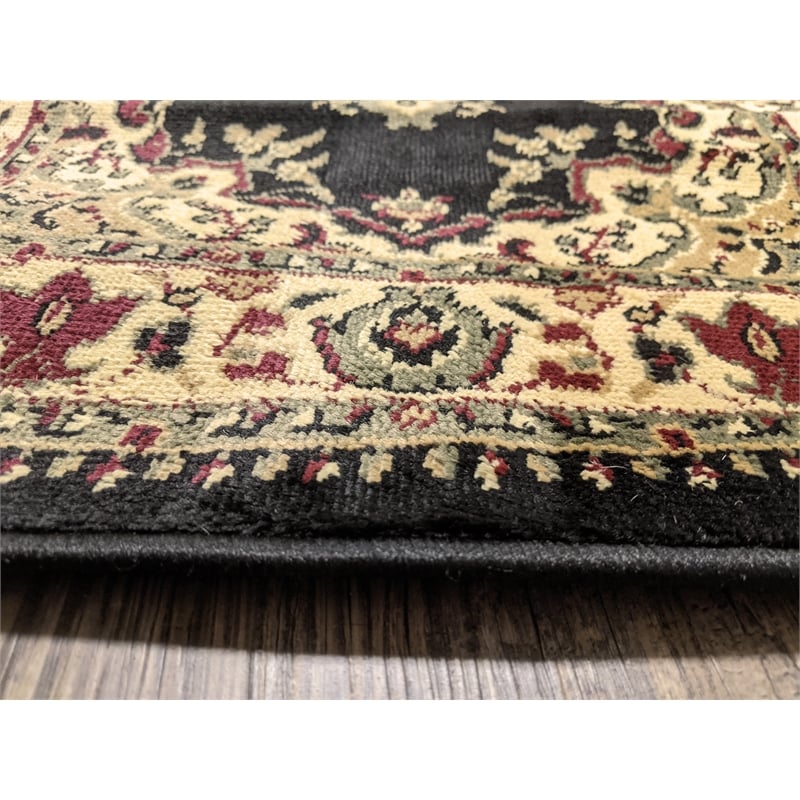 Pemberly Row Traditional Medallion 7'9