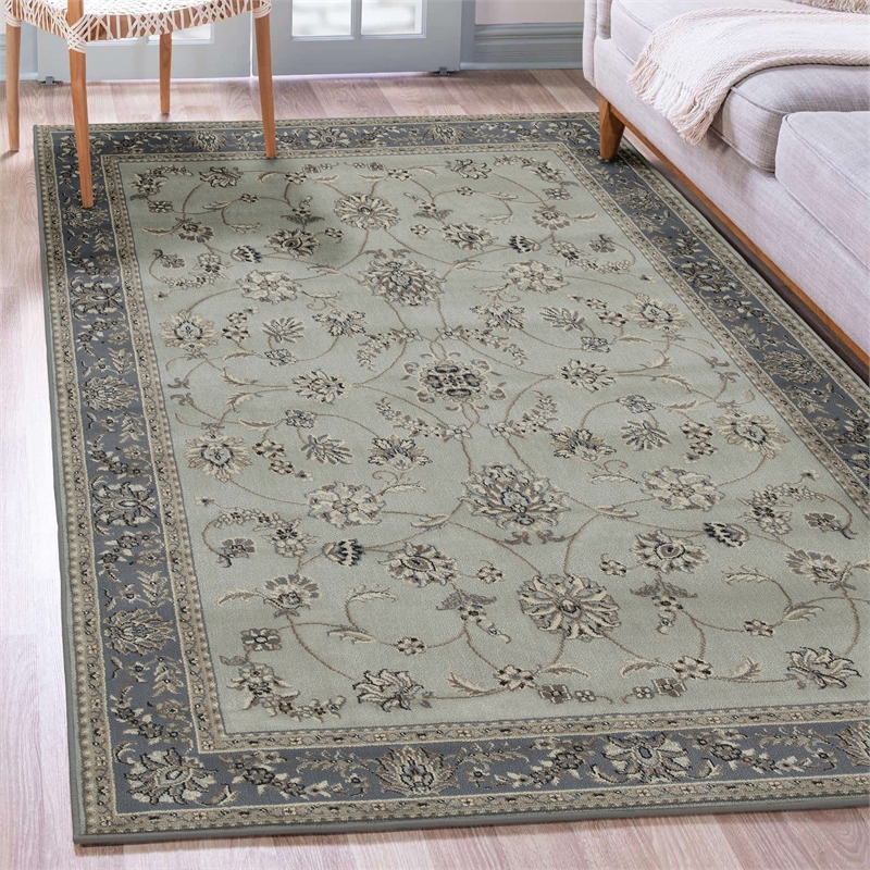 Pemberly Row Traditional 3'3