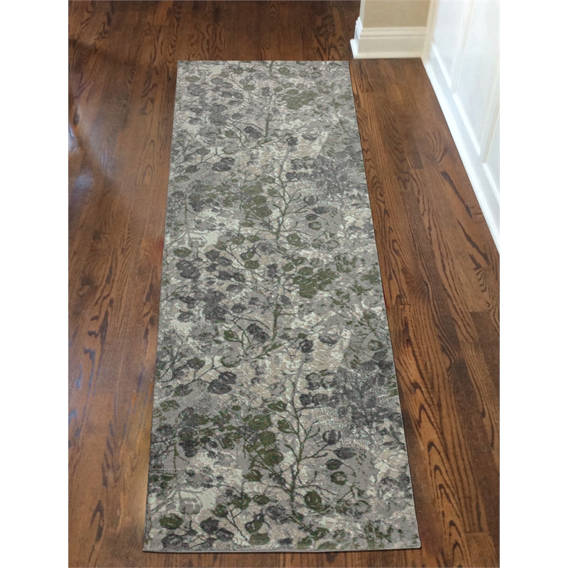 Pemberly Row Polyester Transitional Floral Green Runner Area Rug