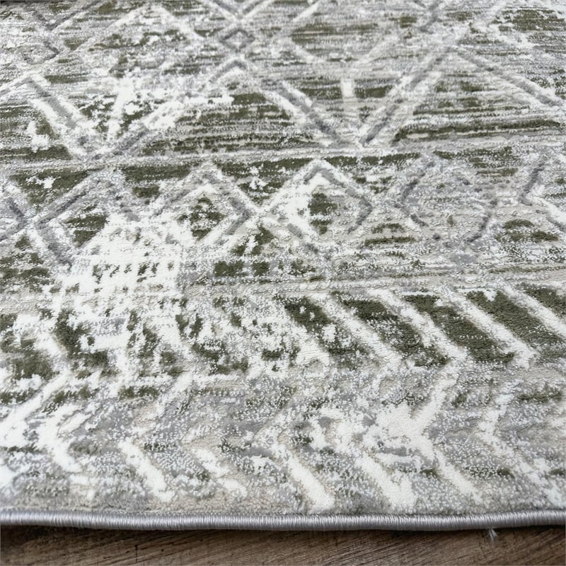 Pemberly Row Polyester Transitional Geometric Green 5' Round Area Rug