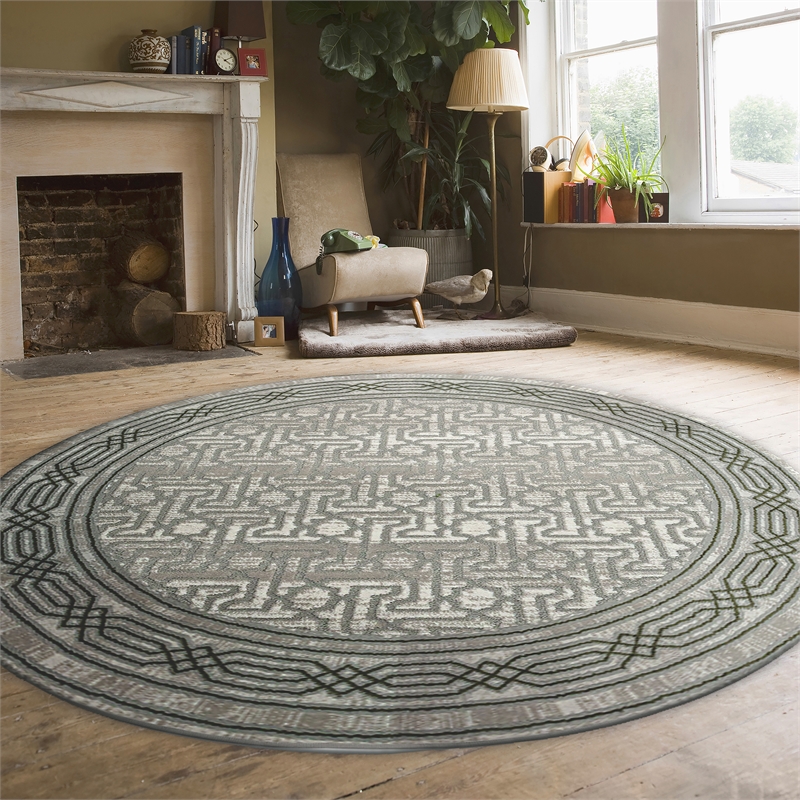Pemberly Row Polyester Transitional BordeRed Green 8' Round Area Rug