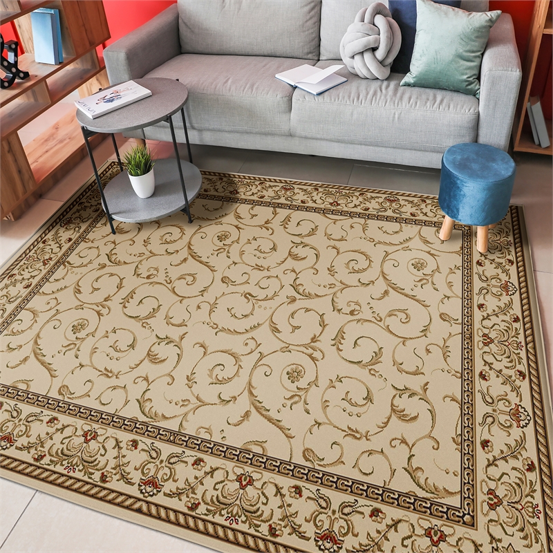 Pemberly Row Traditional 7'9