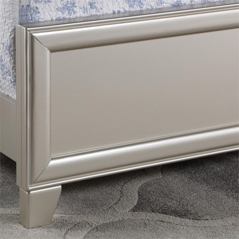 Pemberly Row Engineered Wood Modern / Contemporary Queen Bed in Gray