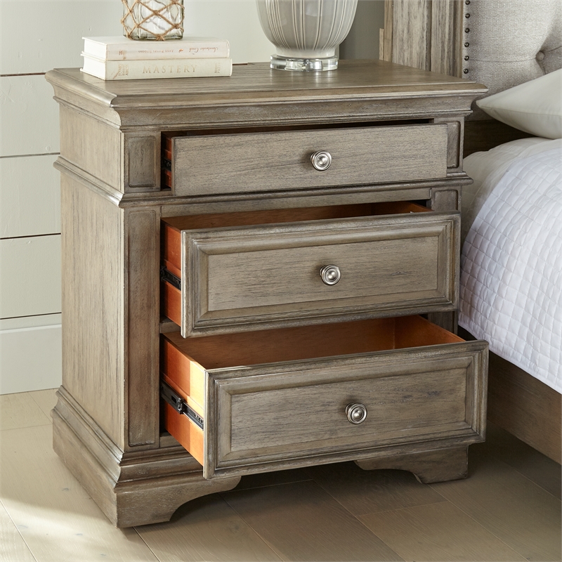 Pemberly Row Engineered Wood Contemporary King 4-piece Bedroom Set in Brown