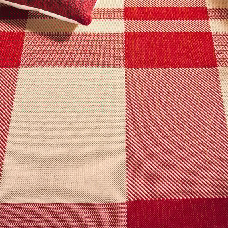 Pemberly Row 2' x 3'7