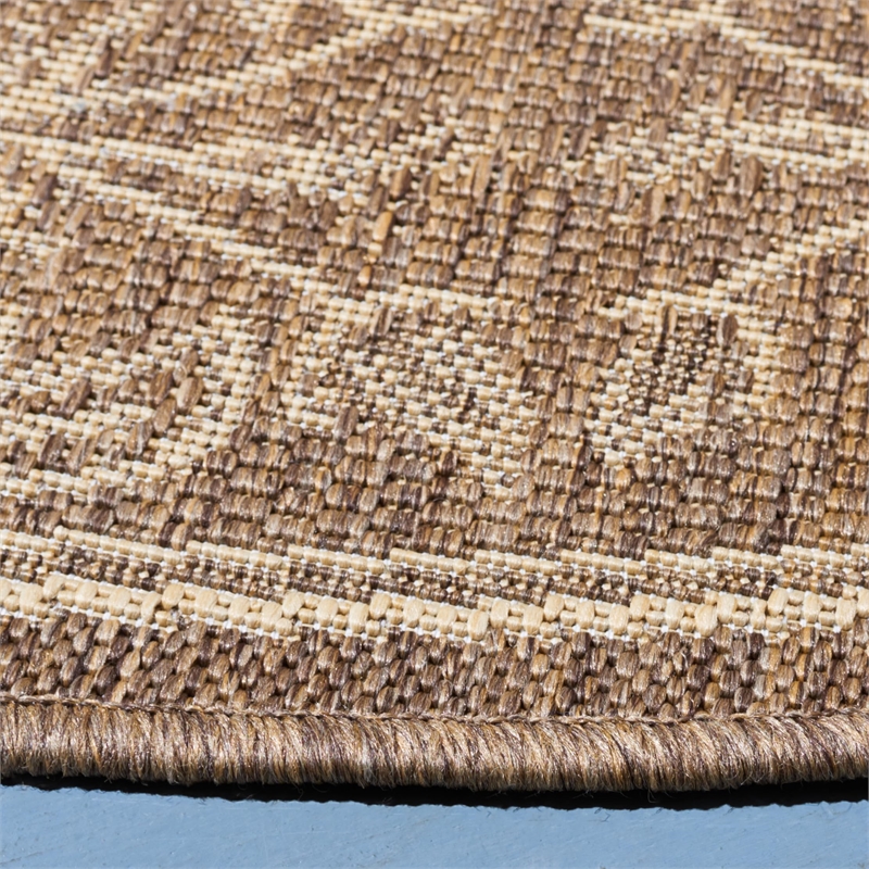 Pemberly Row Contemporary Round 7'10