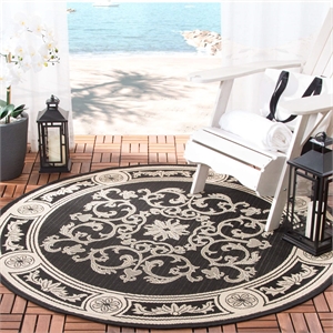 Pemberly Row Contemporary Round 7'10&quot Indoor Outdoor Area Rug in Black