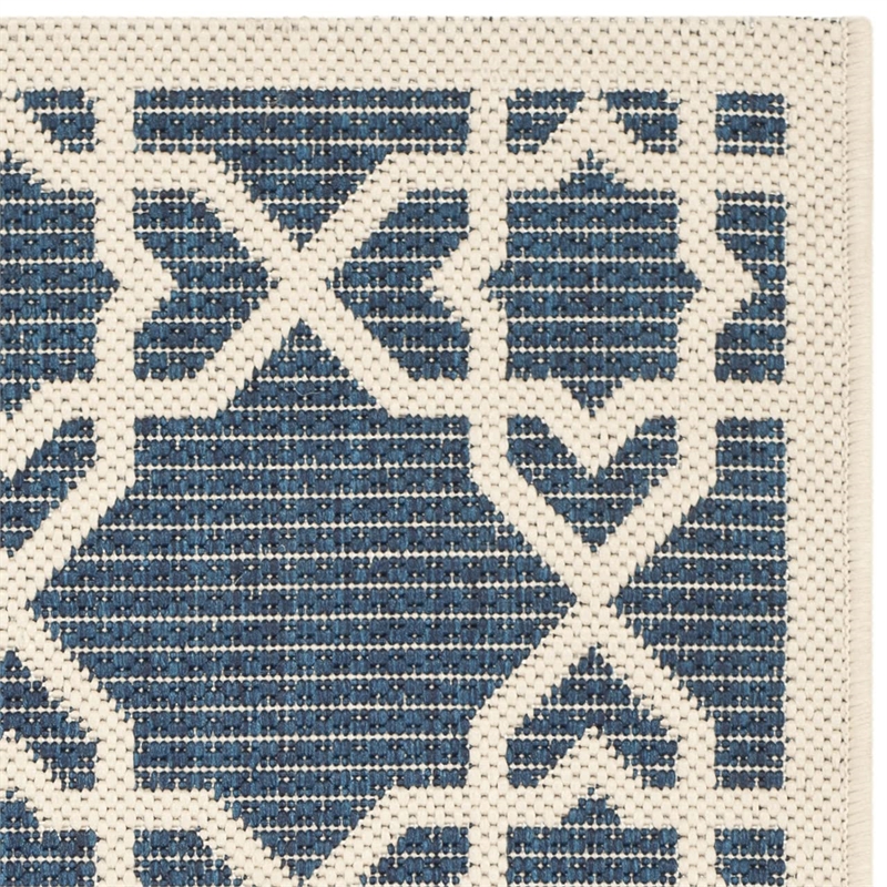 Pemberly Row Contemporary 2'7