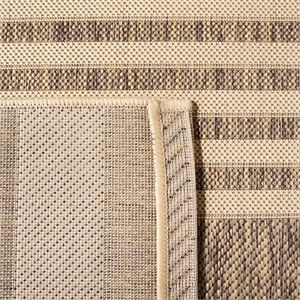 Pemberly Row Contemporary Brown Indoor Outdoor Accent Rug 2' x 3'7&quot