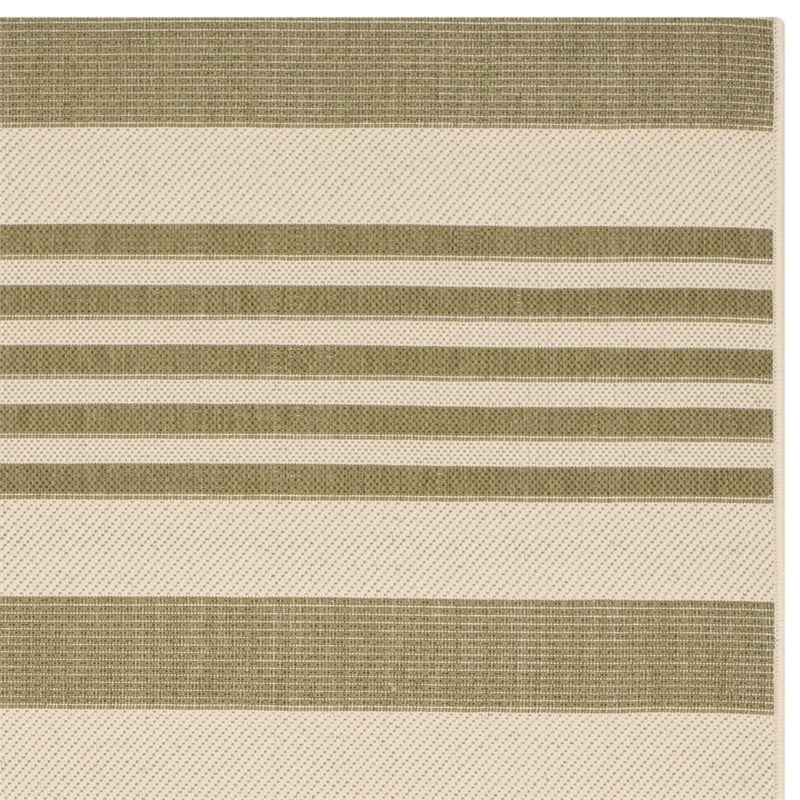 Pemberly Row Contemporary Green Indoor Outdoor Accent Rug 2' x 3'7