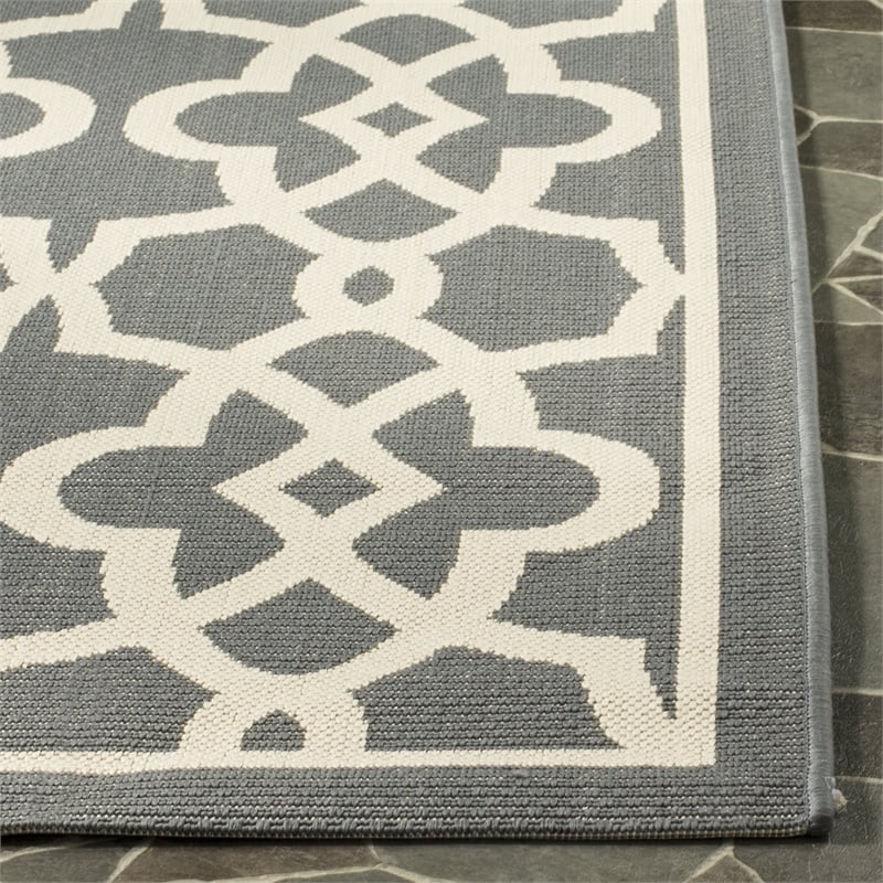 Pemberly Row Grey Indoor Outdoor Rug 5'3