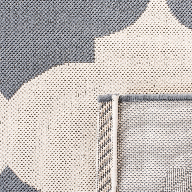 Pemberly Row Contemporary Beige Indoor Outdoor Rug 4' x 5'7