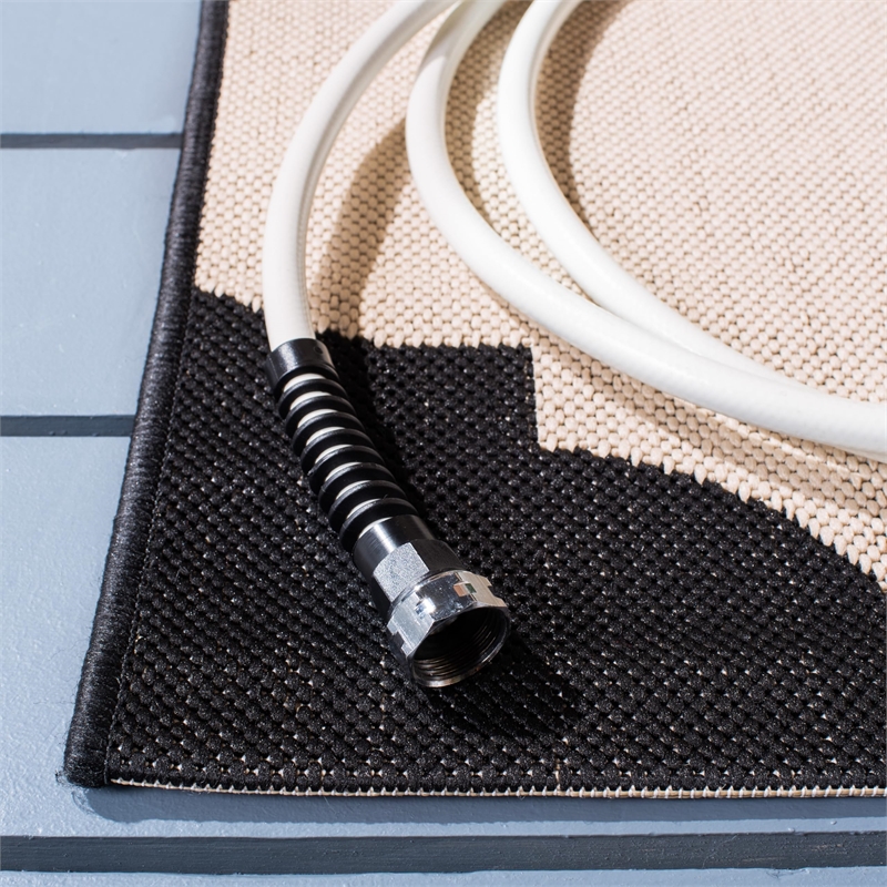 Pemberly Row Contemporary Beige Indoor Outdoor Accent Rug 2'7