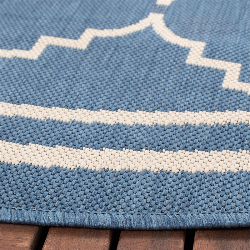 Pemberly Row Polypropylene Blue Indoor Outdoor Rug - Round 6'7