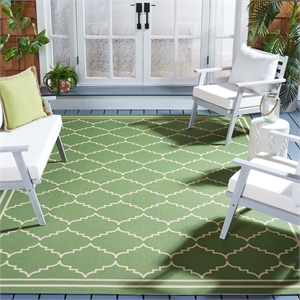 Pemberly Row Polypropylene Green Indoor Outdoor Rug - Square 6'7&quot