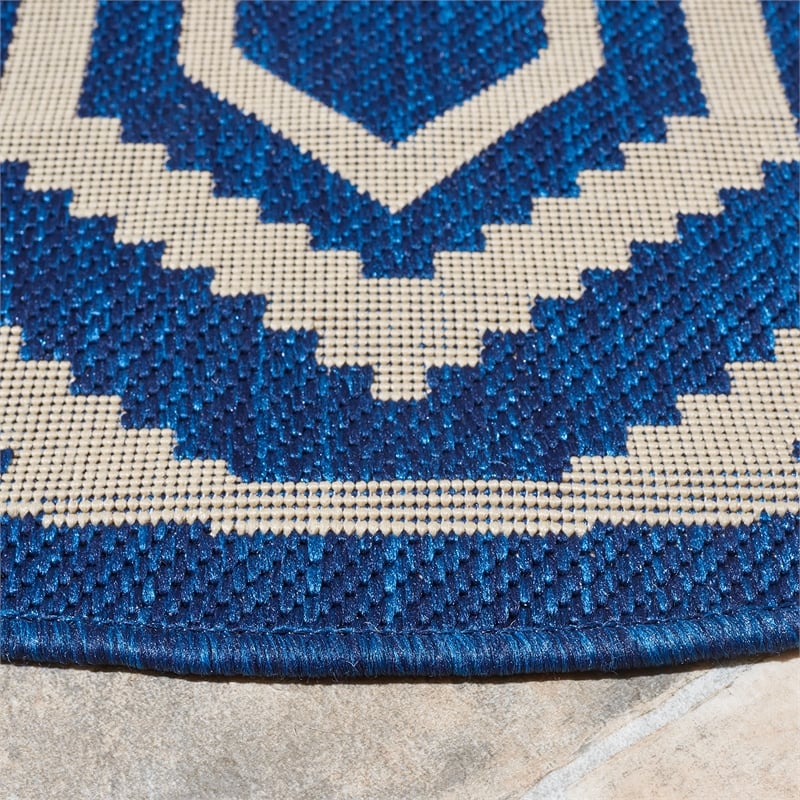 Pemberly Row Polypropylene Navy Indoor Outdoor Rug - Round 7'10