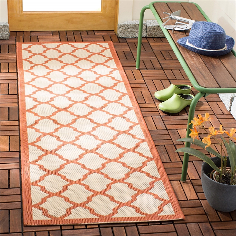 Pemberly Row Polypropylene Beige Indoor Outdoor Rug - 2'7