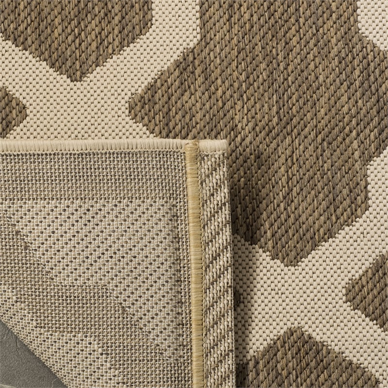 Pemberly Row Polypropylene Brown Indoor Outdoor Rug - 4' x 5'7